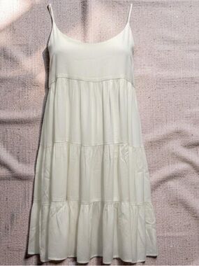 Club Monaco Soft crème Tiered Spaghetti-Strap Midi Dress